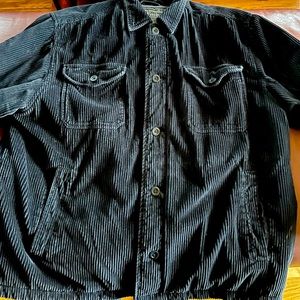 Warm durable good quality coat/jacket.